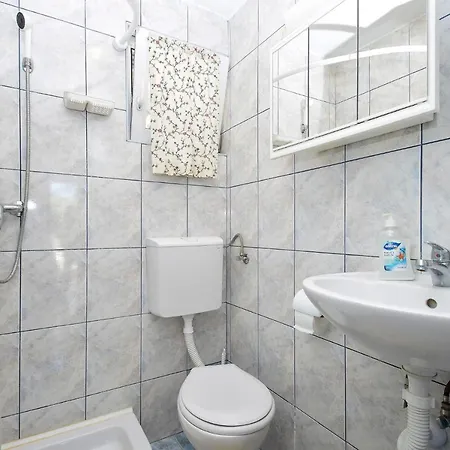 Mira 1296 Guest house 2*